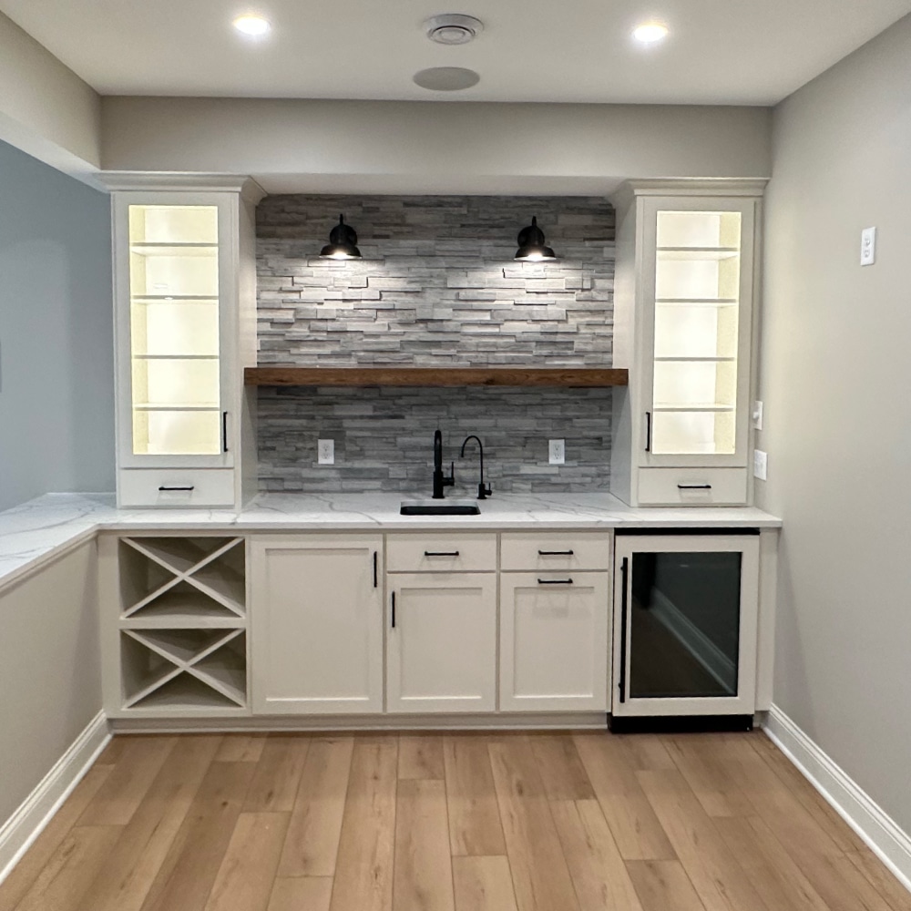 South-Metro-Basement-Remodeling-Holdinfgord